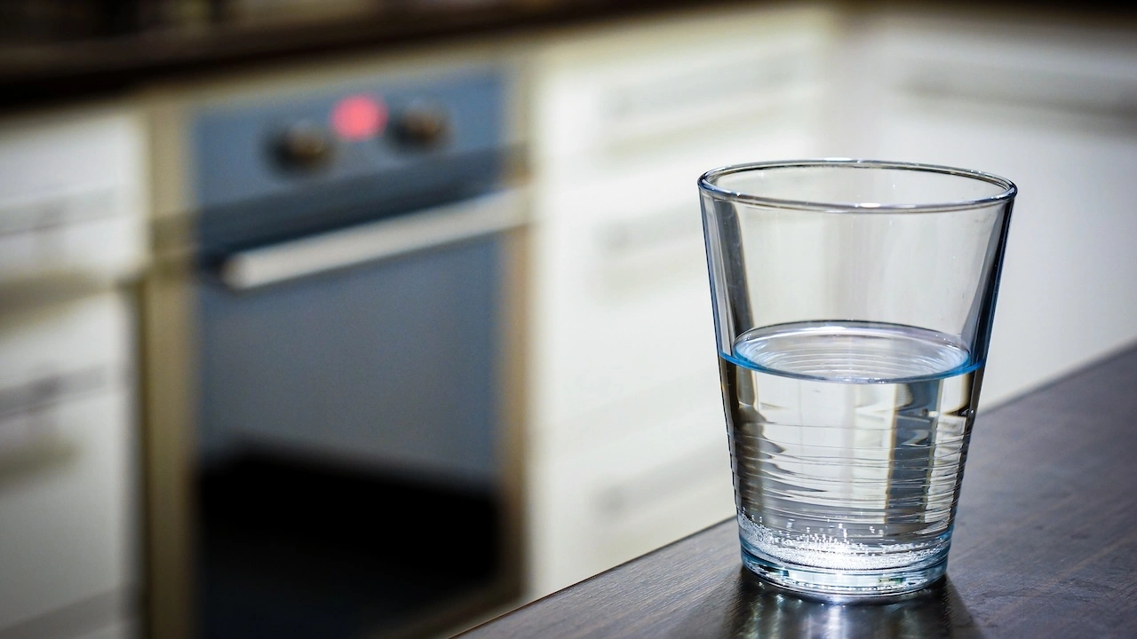 Bardağın Dolu Tarafını Yetim Bıraktık